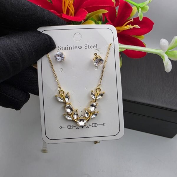 Stainless steel women necklace - View 1 | Tomis Store Nigeria