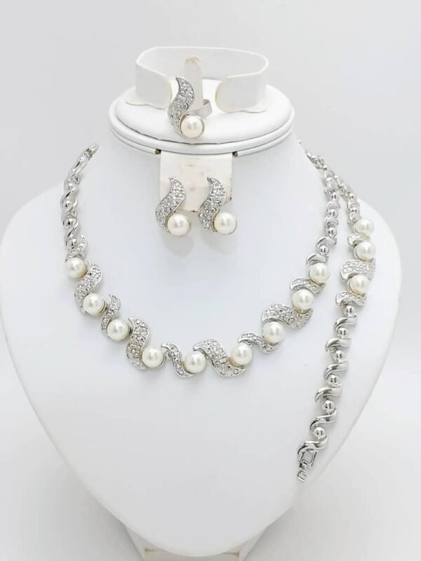 Ladies Necklace Set 2