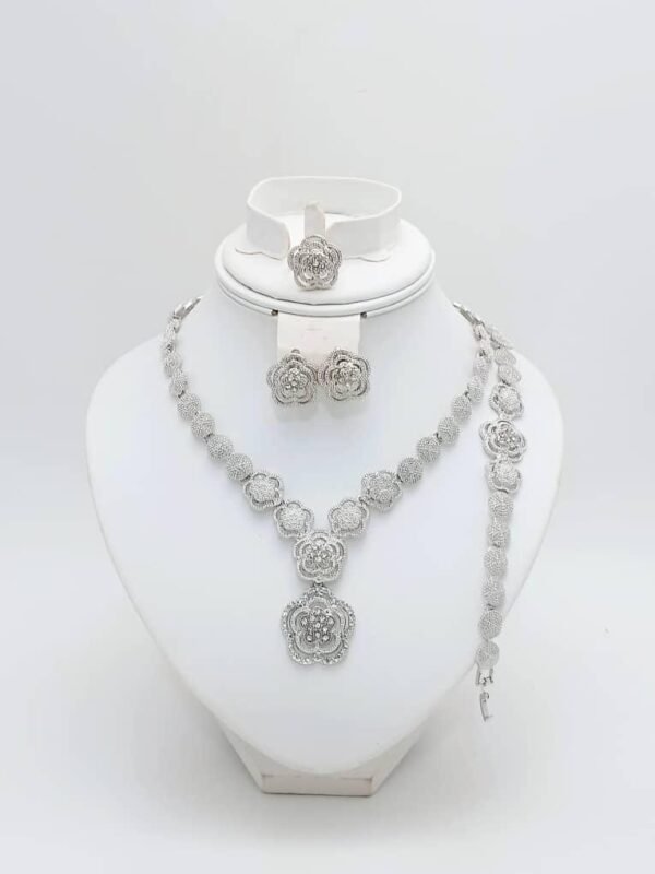 Ladies Necklace Set 5